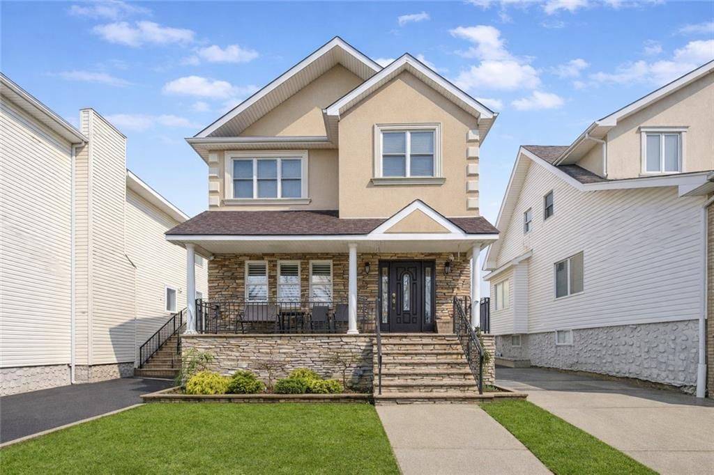 Photo of 193 Bedell Avenue, Staten Island, NY 10307 (MLS # 499856)