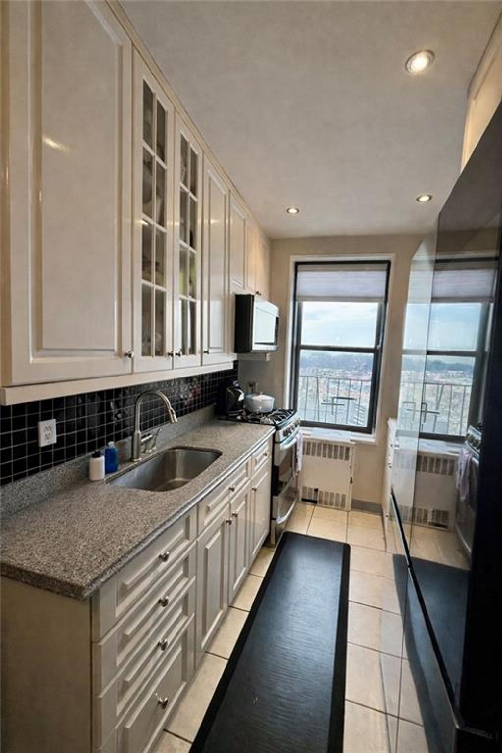 Photo of 2165 Brigham Street #6C, Brooklyn, NY 11229 (MLS # 498208)