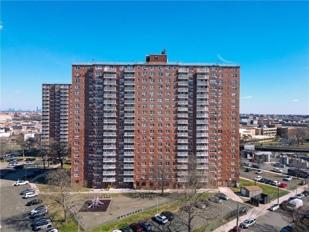 Photo of 2475 West 16th Street #18G, Brooklyn, NY 11214 (MLS # 500868)
