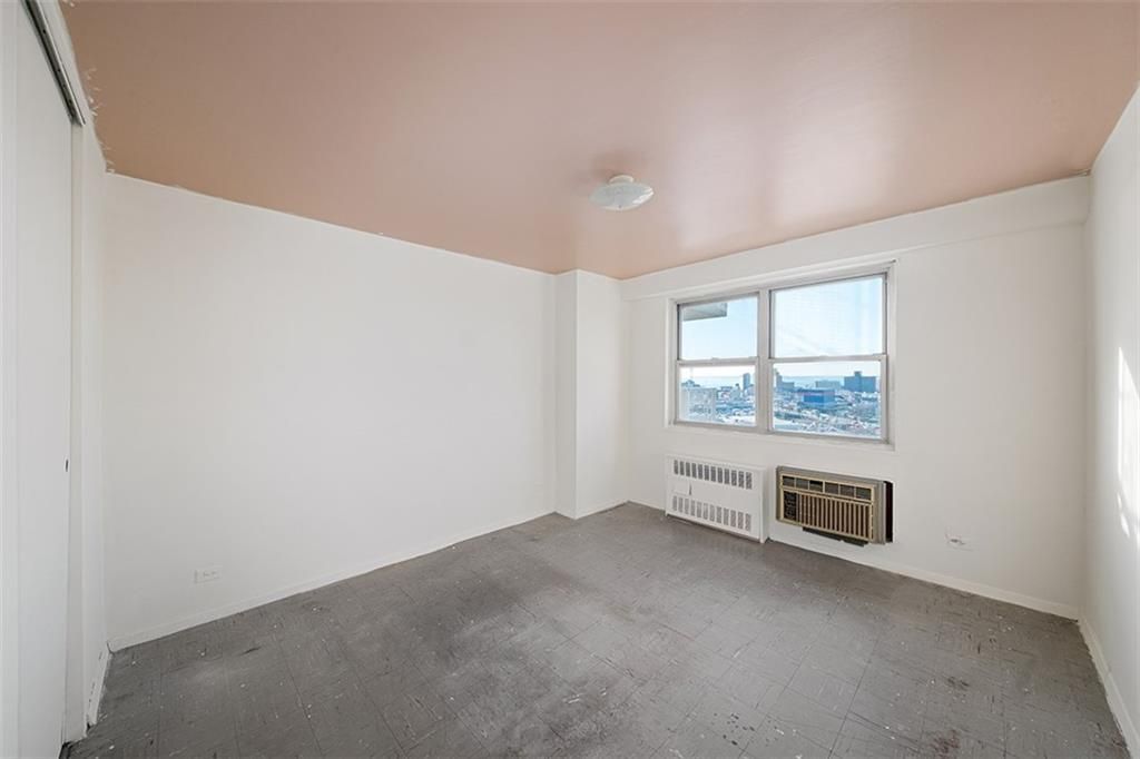 Photo of 2475 West 16th Street #18G, Brooklyn, NY 11214 (MLS # 500868)