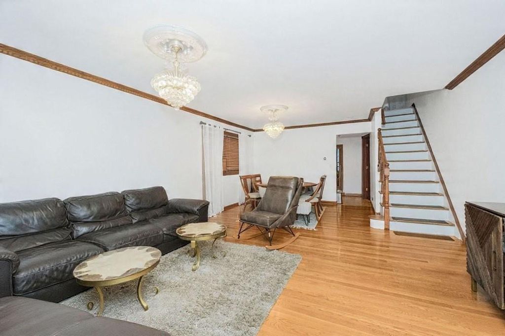 Photo of 327 Bedford Avenue, Staten Island, NY 10306 (MLS # 499698)