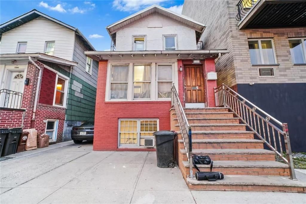 Photo of 3022 Brighton 5th Street, Brooklyn, NY 11235 (MLS # 492523)