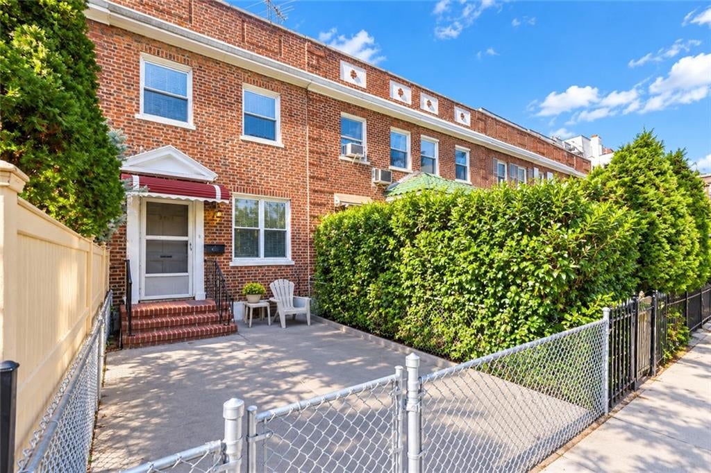 Photo of 9326 Lafayette Walk, Brooklyn, NY 11209 (MLS # 505724)