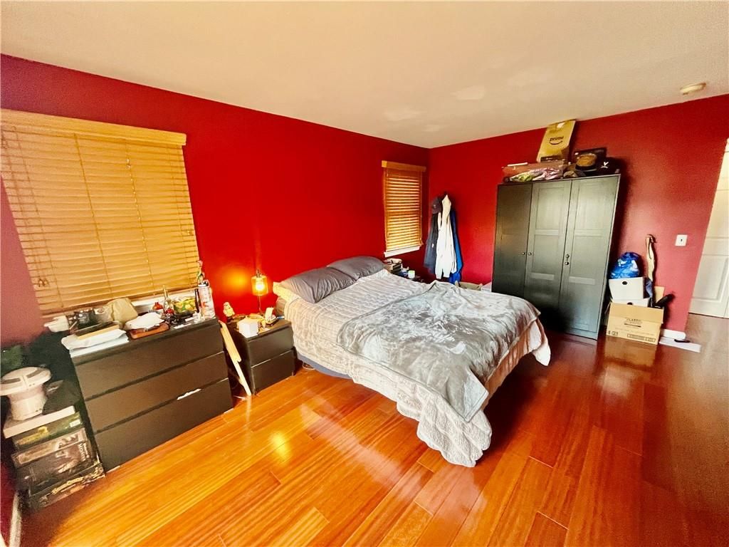 Photo of 200 Dongan Hills Avenue, Staten Island, NY 10305 (MLS # 500751)