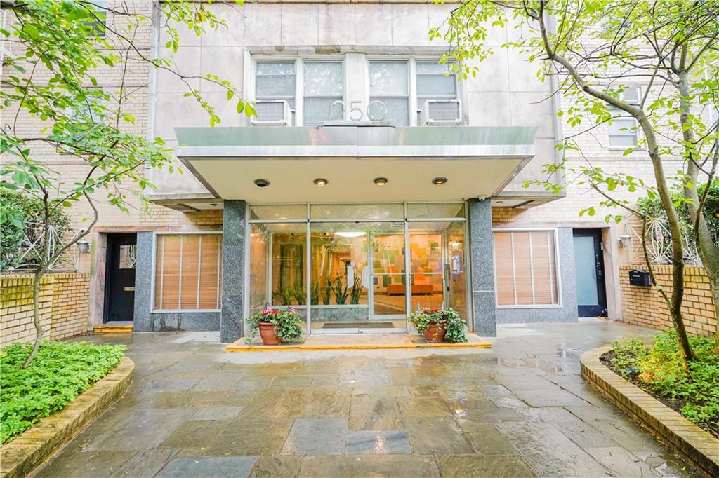 1250 Ocean Parkway #6A, Brooklyn, New York image 3