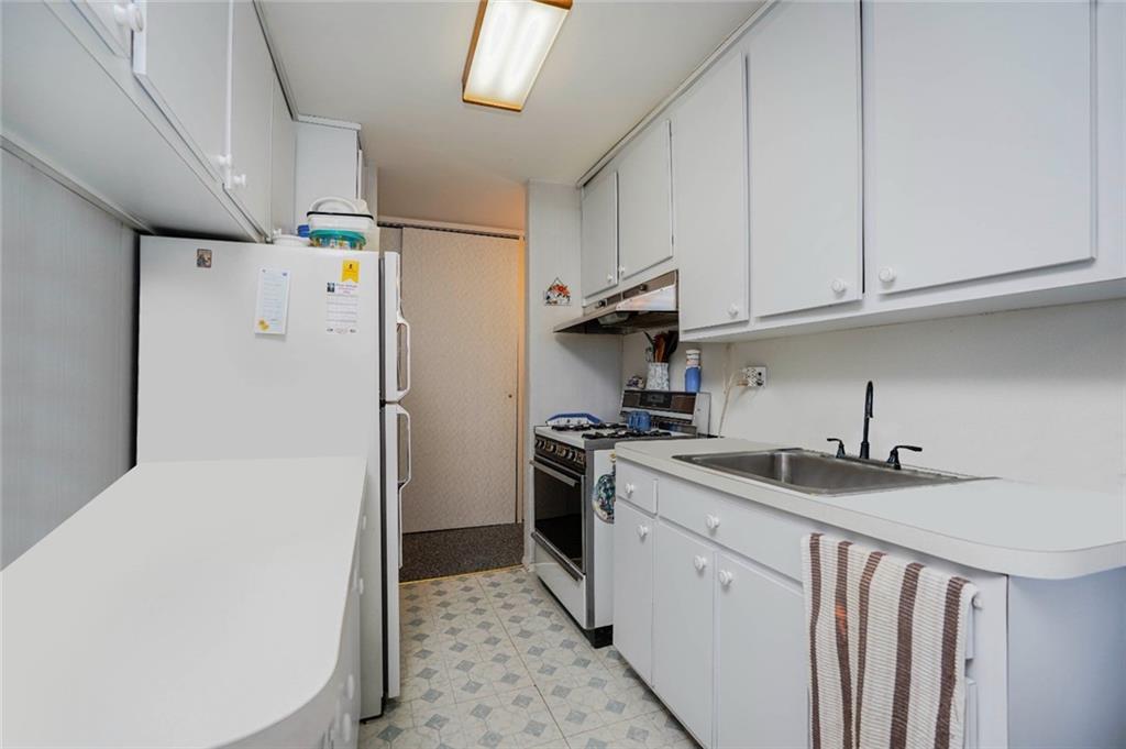 2475 16th Street #4K, Brooklyn, New York image 10