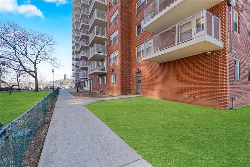 2475 16th Street #4K, Brooklyn, New York image 2