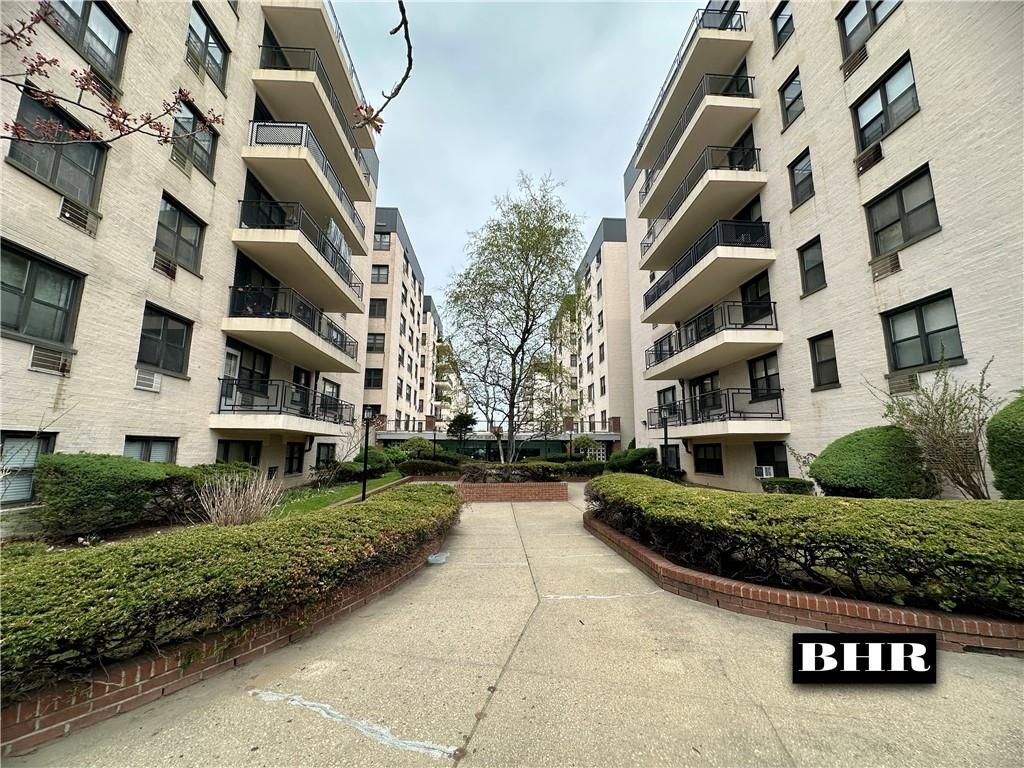 Photo of 3855 Shore Parkway #2B, Brooklyn, NY 11235 (MLS # 500521)
