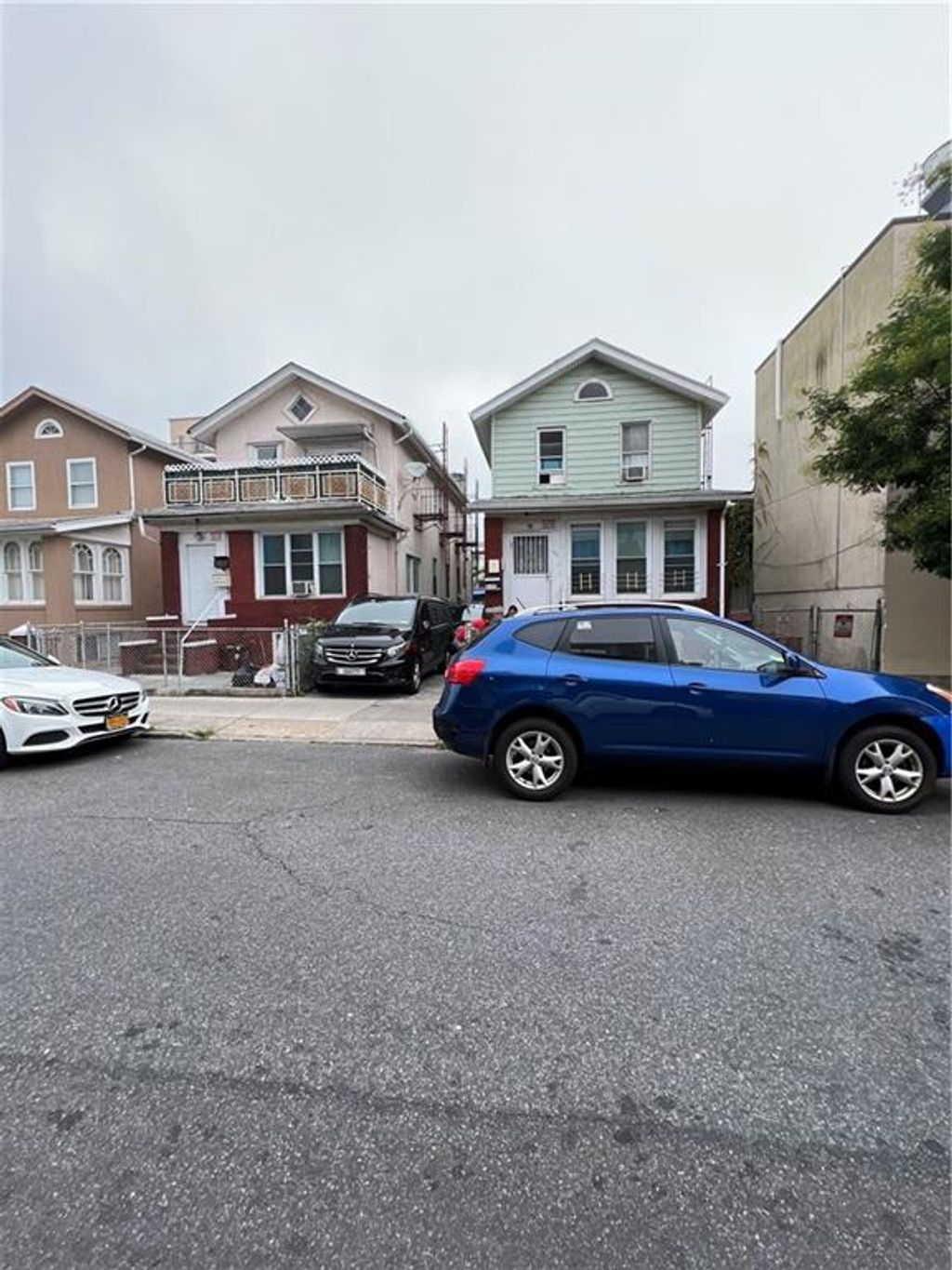 Photo of 3063 Brighton 4th Street, Brooklyn, NY 11235 (MLS # 477536)