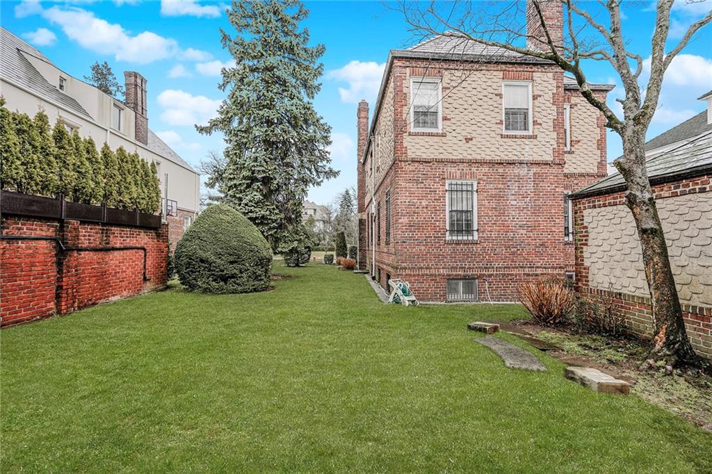 8044 Narrows Avenue, Brooklyn, New York image 4