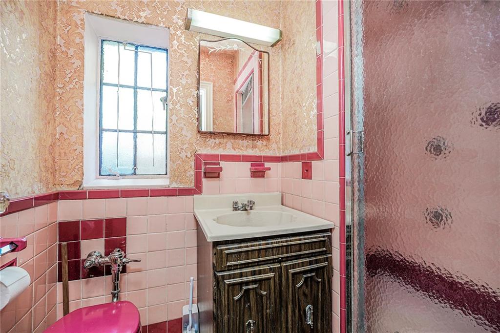8044 Narrows Avenue, Brooklyn, New York image 26