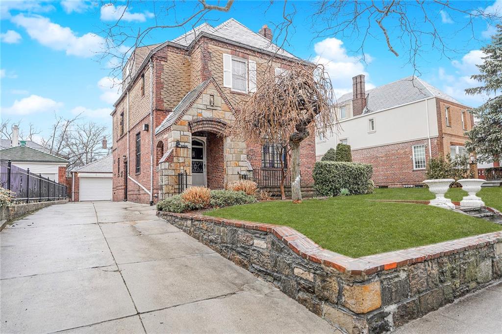 8044 Narrows Avenue, Brooklyn, New York image 3