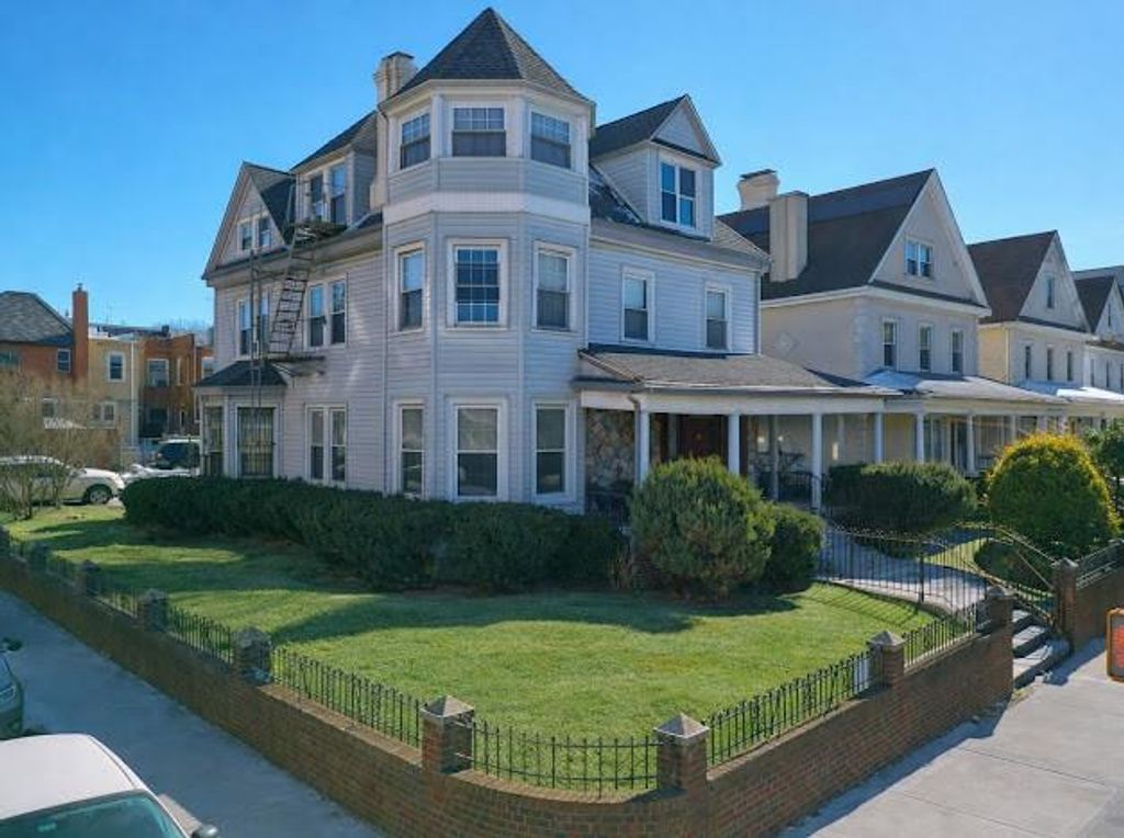 Photo of 6801 Ridge Boulevard, Brooklyn, NY 11220 (MLS # 498817)