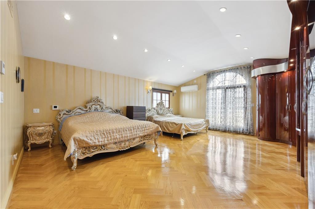 162 Norfolk Street, Brooklyn, New York image 18