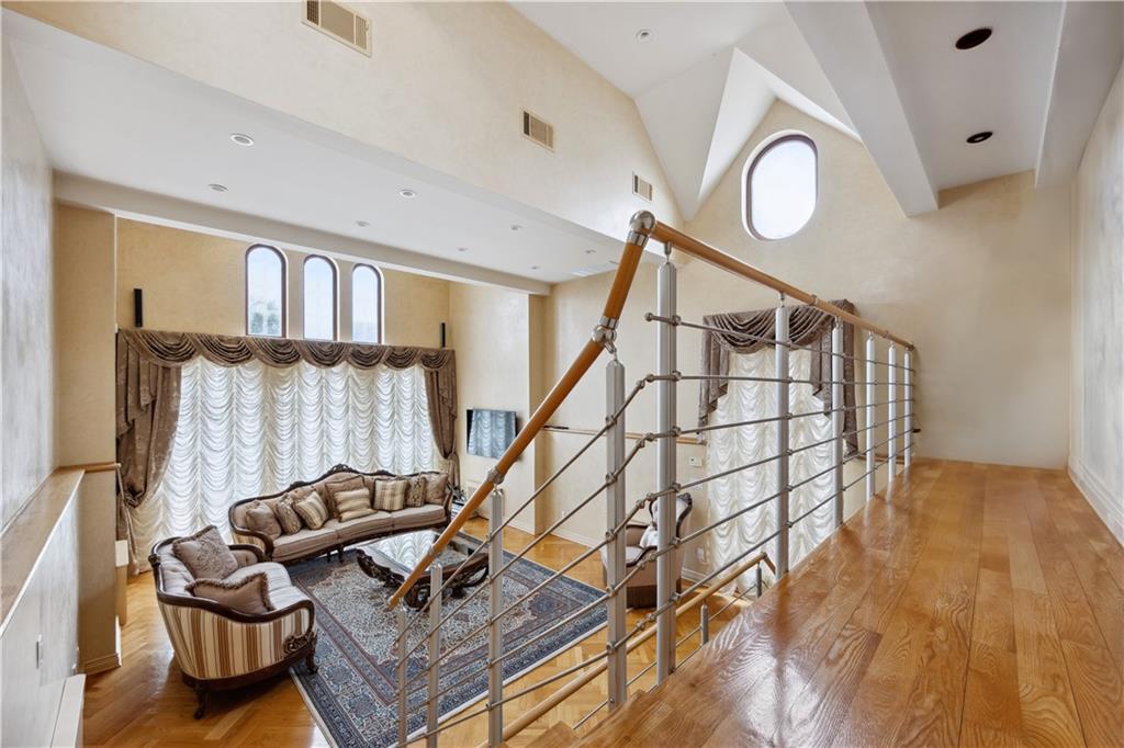 162 Norfolk Street, Brooklyn, New York image 15