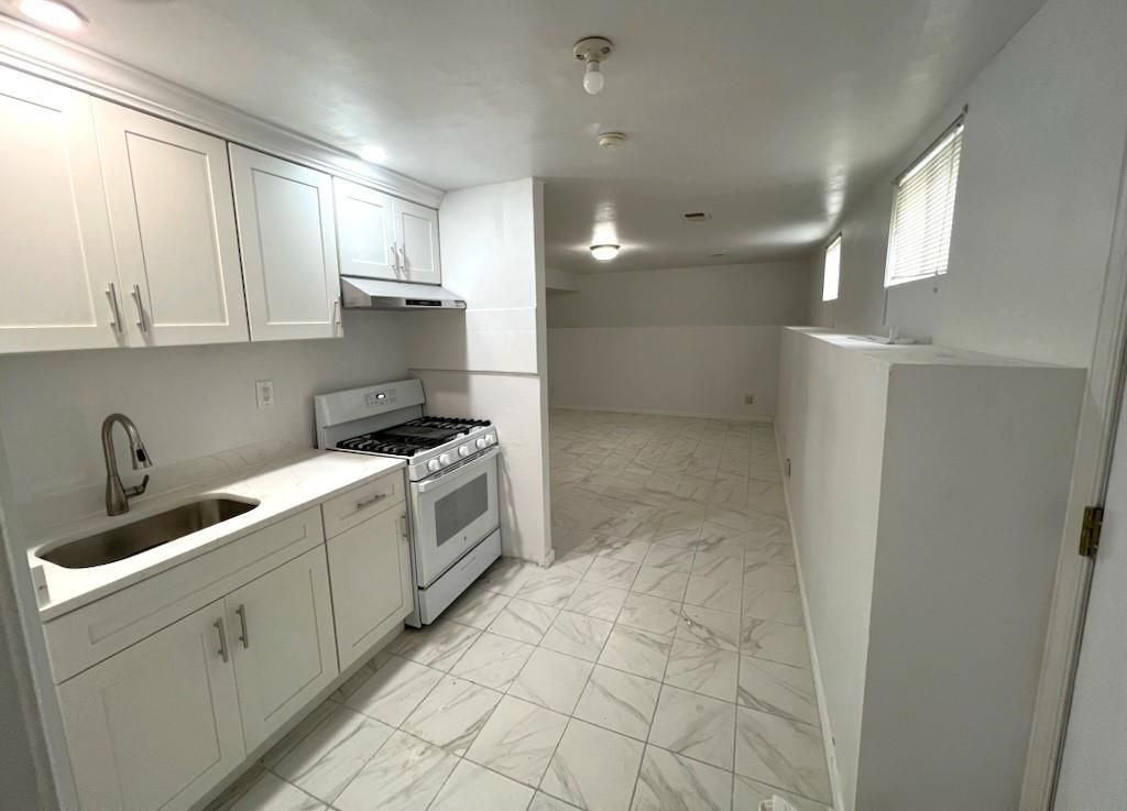 Photo of 119 Raritan Avenue #1, Staten Island, NY 10304 (MLS # 500700)