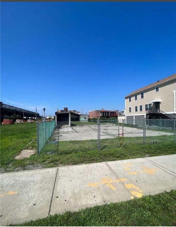 306 Beach 68th Street, Far Rockaway, New York image 9