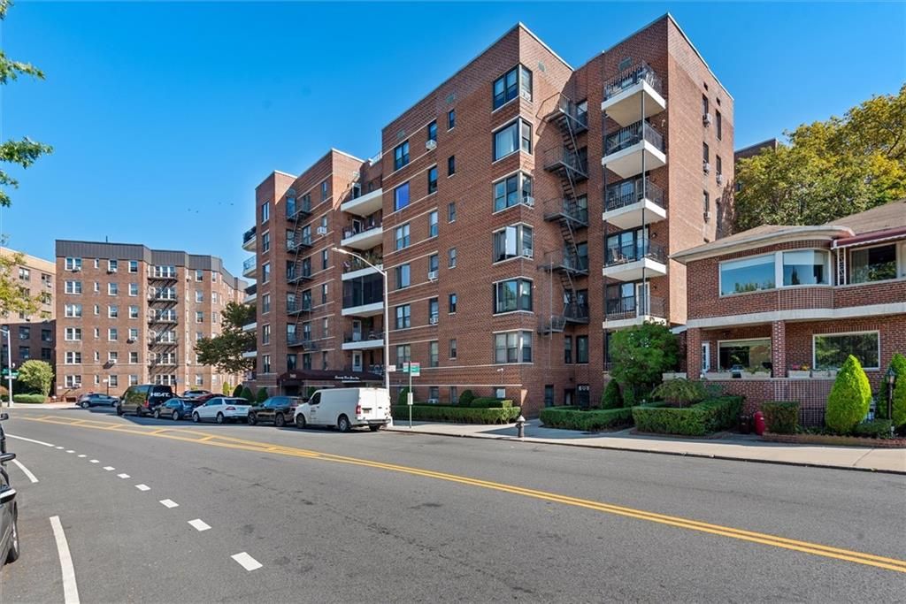 Photo of 7401 Shore Road #1E, Bay Ridge, NY 11209 (MLS # 496471)