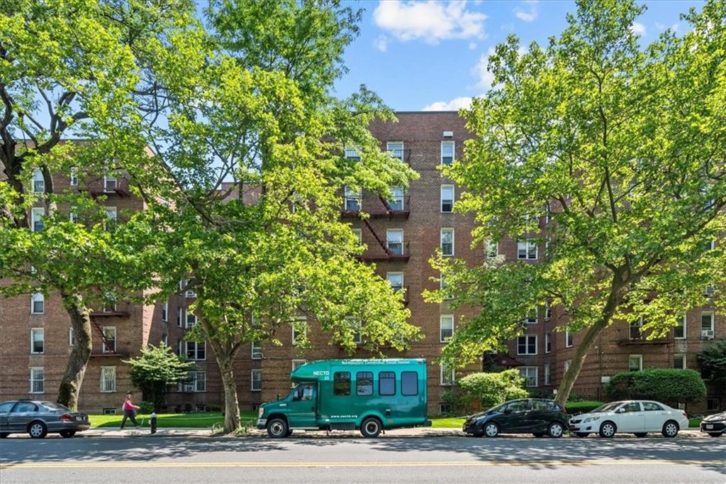 221 Mcdonald Avenue #6R, Brooklyn, New York image 9