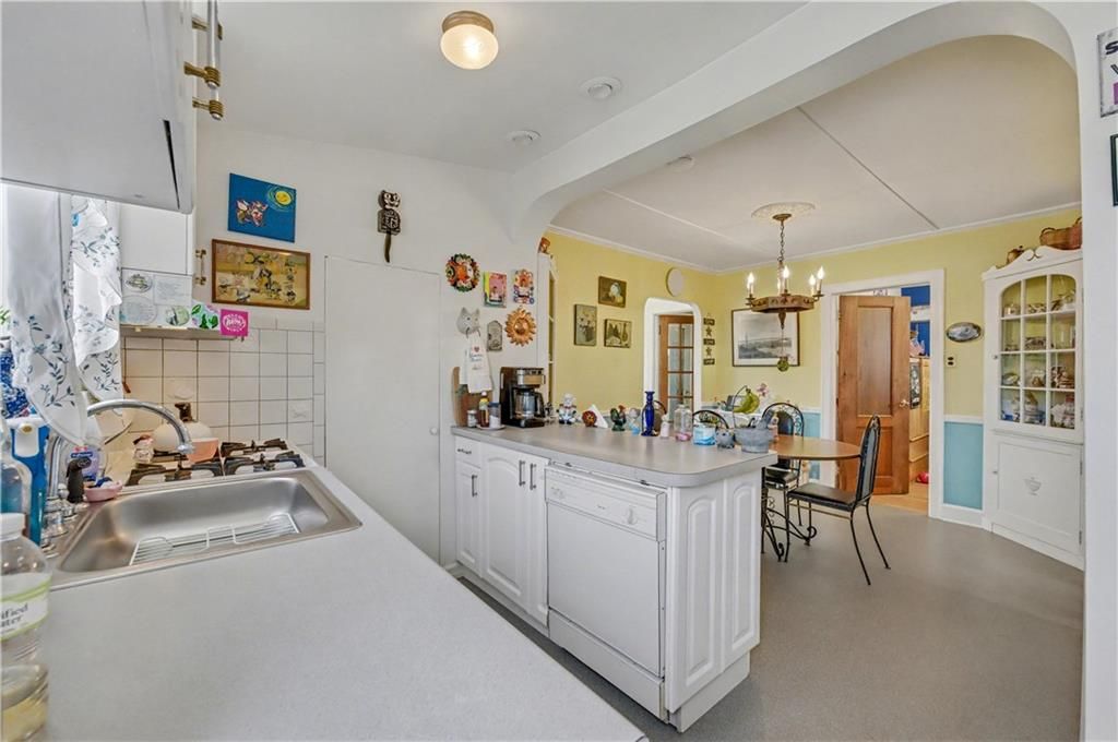 Photo of 26 Ira Court, Brooklyn, NY 11229 (MLS # 500240)