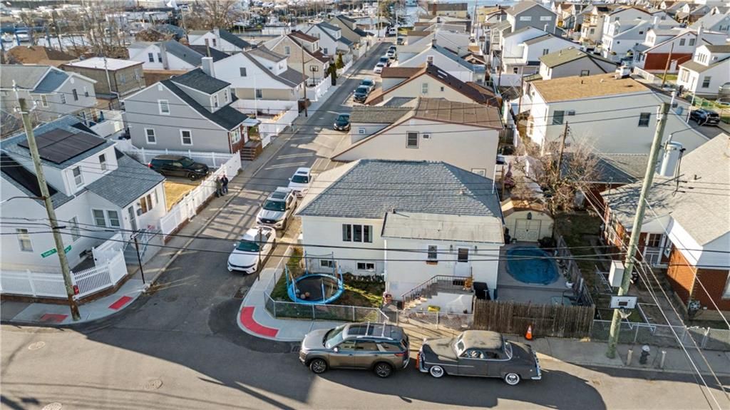 Photo of 26 Ira Court, Brooklyn, NY 11229 (MLS # 500240)