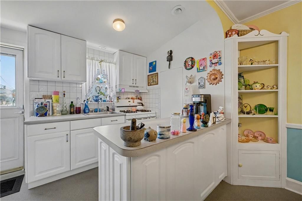 Photo of 26 Ira Court, Brooklyn, NY 11229 (MLS # 500240)