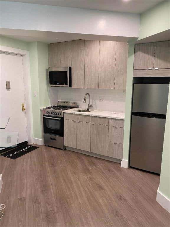 Photo of 50 Shore Boulevard #1K, Brooklyn, NY 11235 (MLS # 503616)