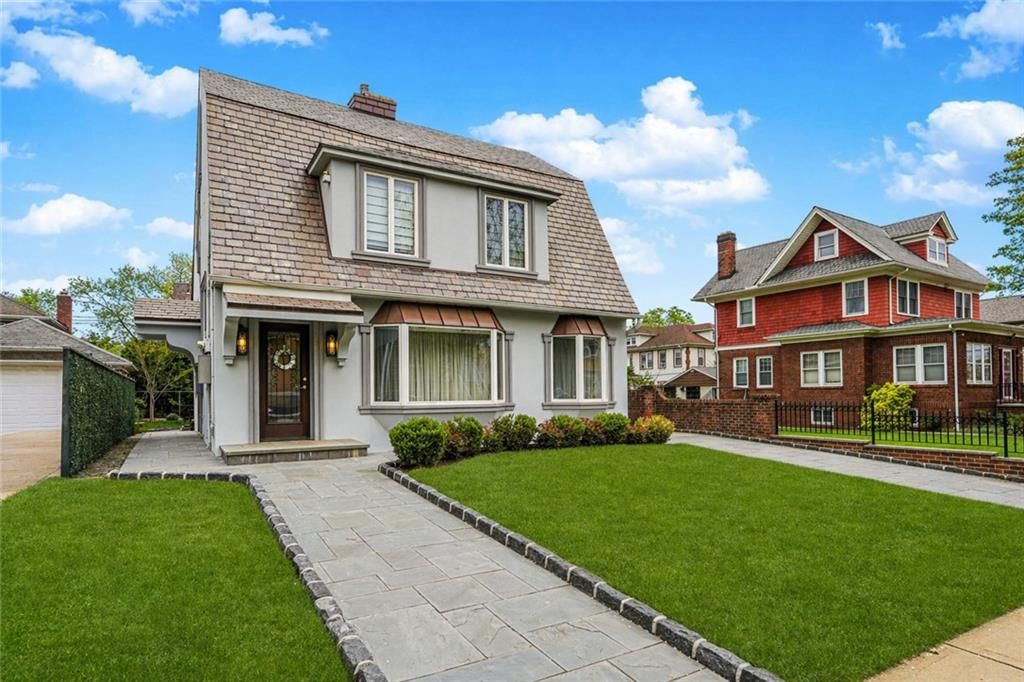 Photo of 125 Garrestson Avenue, Staten Island, NY 10304 (MLS # 501256)