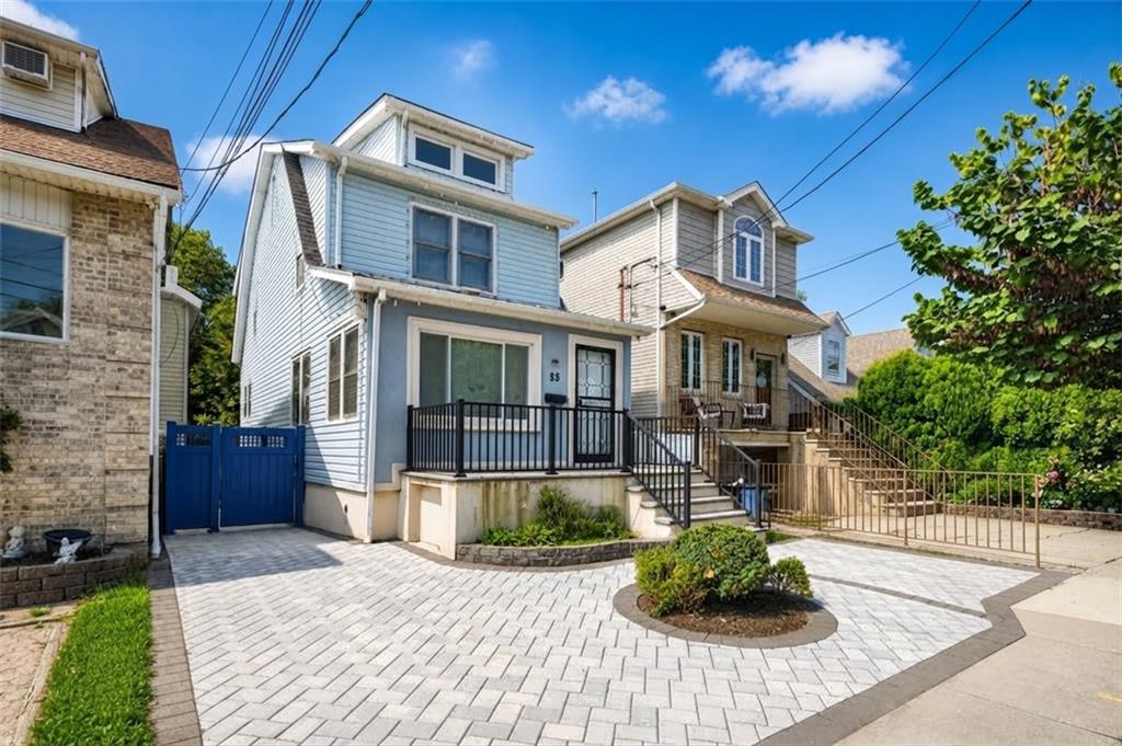 Photo of 55 Wadsworth Avenue, Staten Island, NY 10305 (MLS # 504664)