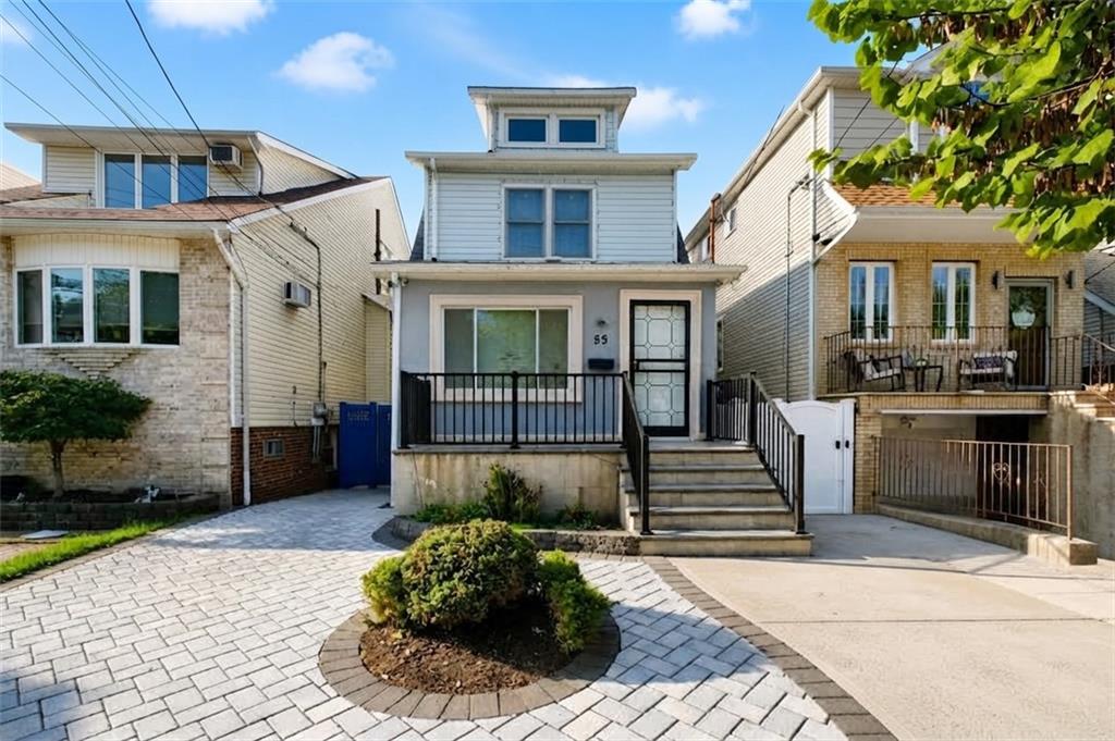 Photo of 55 Wadsworth Avenue, Staten Island, NY 10305 (MLS # 504664)
