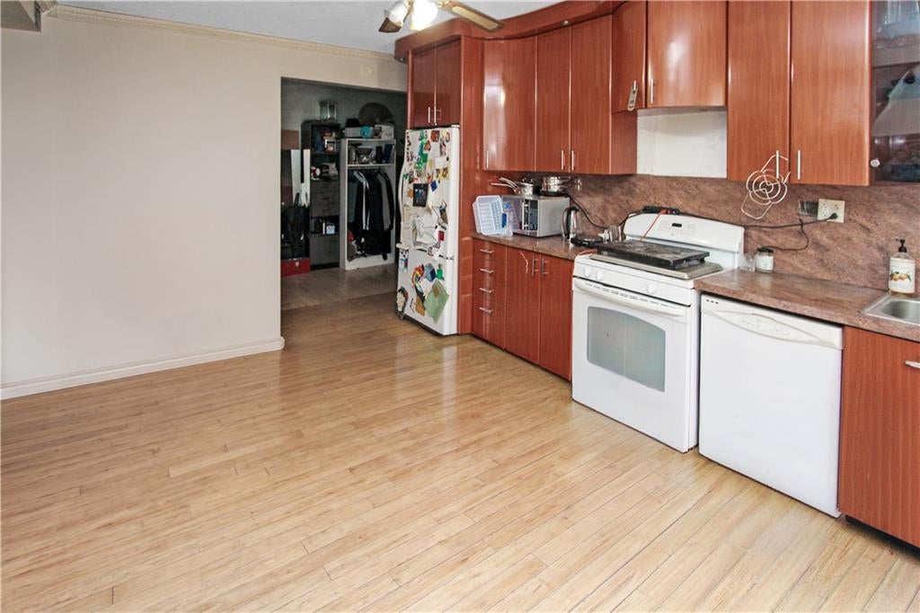 Photo of 1925 Ocean Avenue #1E, Brooklyn, NY 11230 (MLS # 503128)