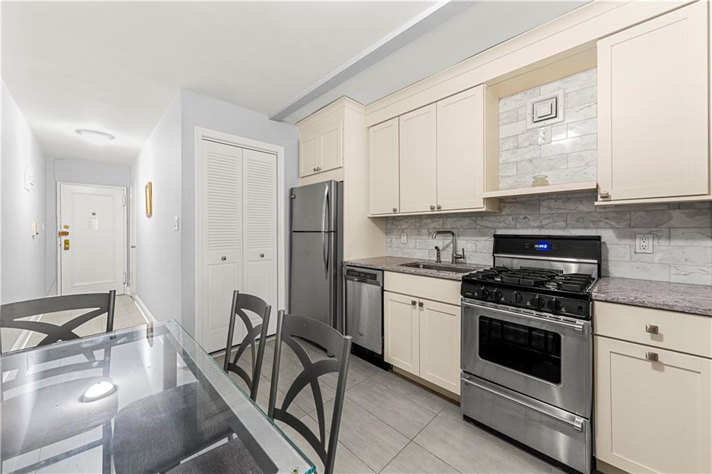 221 Mcdonald Avenue #P3, Brooklyn, New York image 6