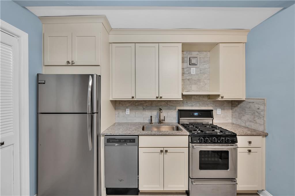 221 Mcdonald Avenue #P3, Brooklyn, New York image 8