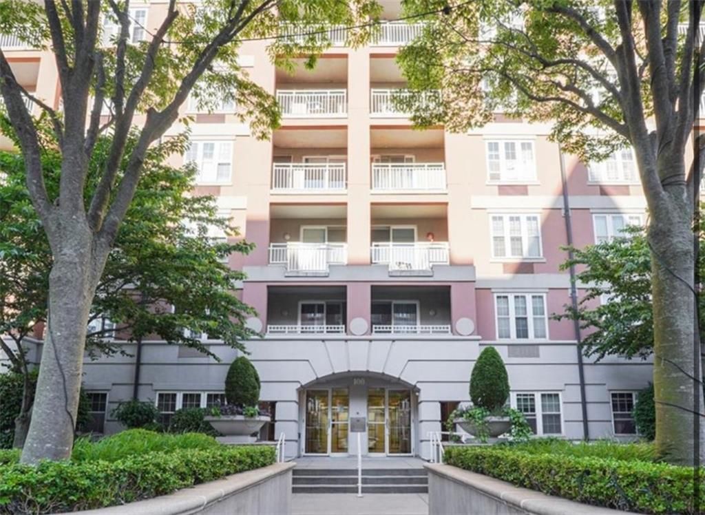 Photo of 100 Oceana Drive #4J, Brooklyn, NY 11235 (MLS # 499242)