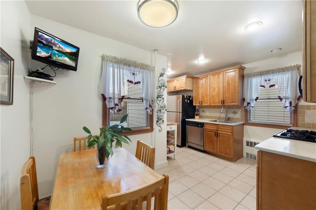 5905 Avenue M Avenue, Brooklyn, New York image 10
