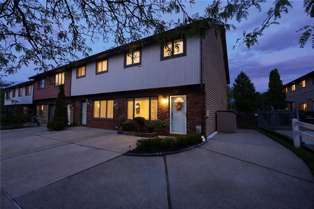 Photo of 267 Rolling Hill Green #267, Staten Island, NY 10312 (MLS # 505441)