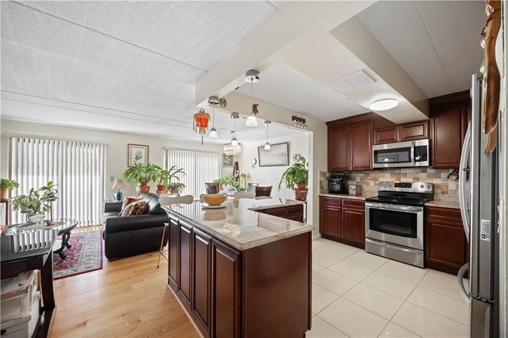 Photo of 10815 Seaview Avenue #40C, Brooklyn, NY 11236 (MLS # 497148)