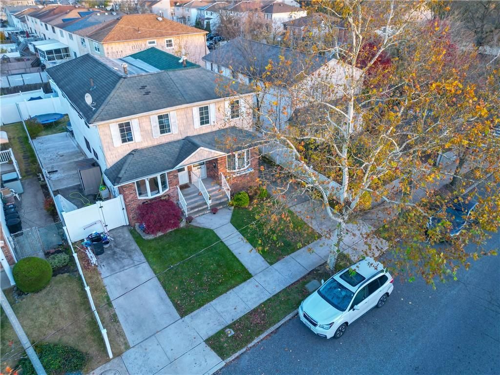 Photo of 969 Armstrong Avenue, Staten Island, NY 10308 (MLS # 500111)