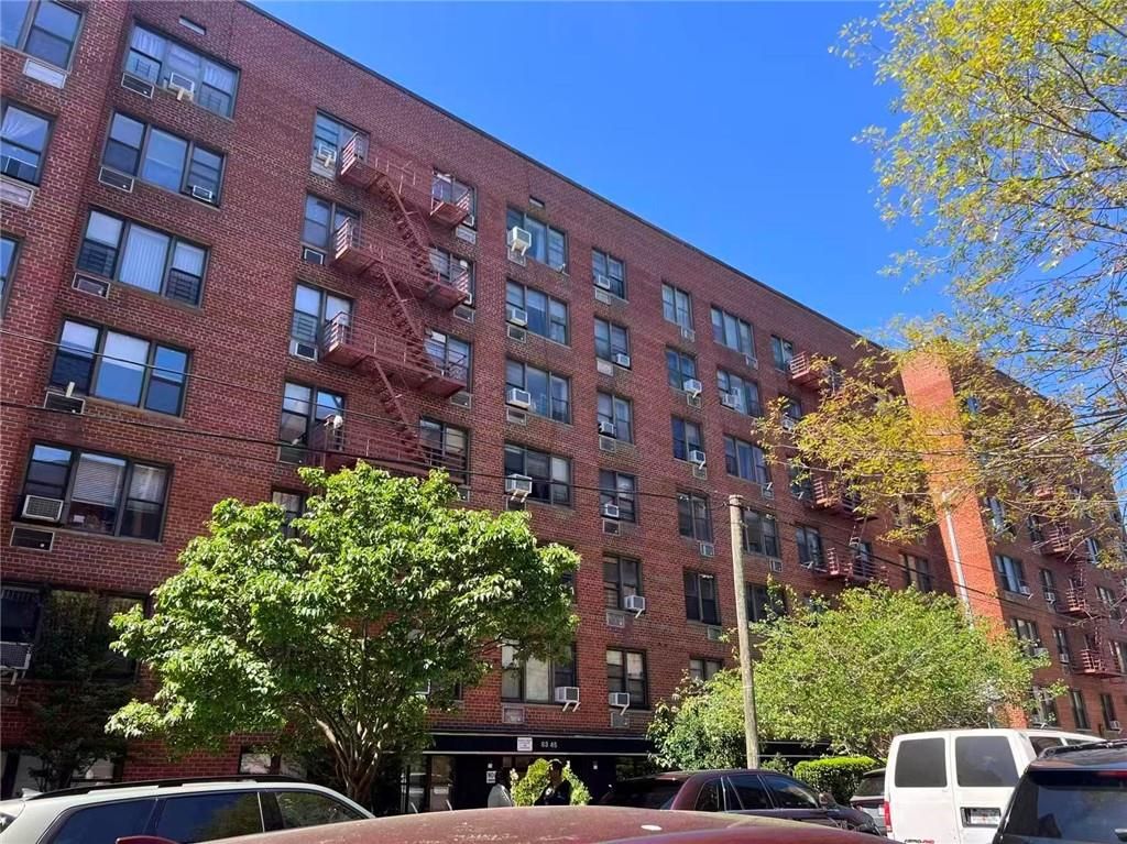 Photo of 8345 Vietor Avenue #7X, Elmhurst, NY 11373 (MLS # 501467)