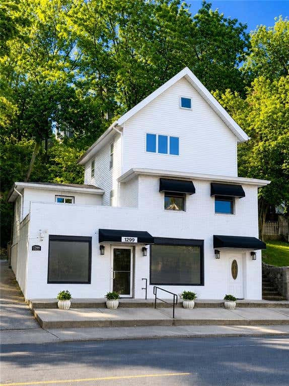 Photo of 1299 Richmond Road, Staten Island, NY 10304 (MLS # 502575)