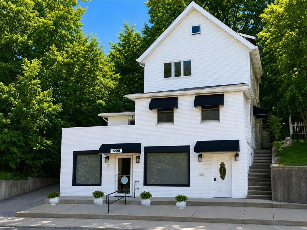 Photo of 1299 Richmond Road, Staten Island, NY 10304 (MLS # 502575)