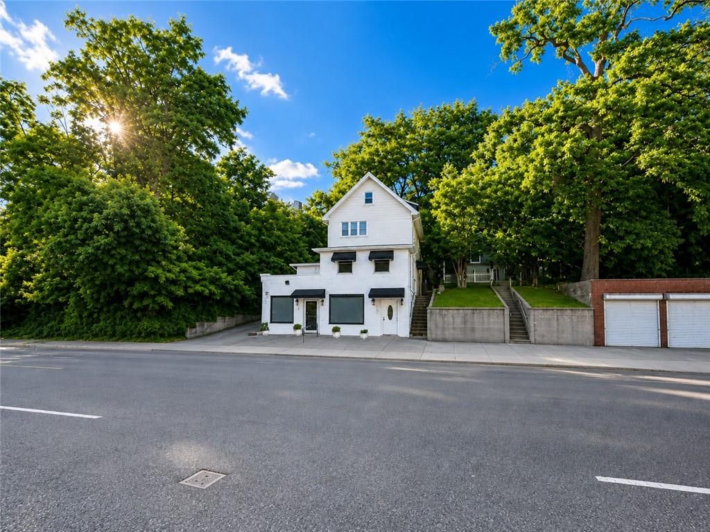 Photo of 1299 Richmond Road, Staten Island, NY 10304 (MLS # 502575)