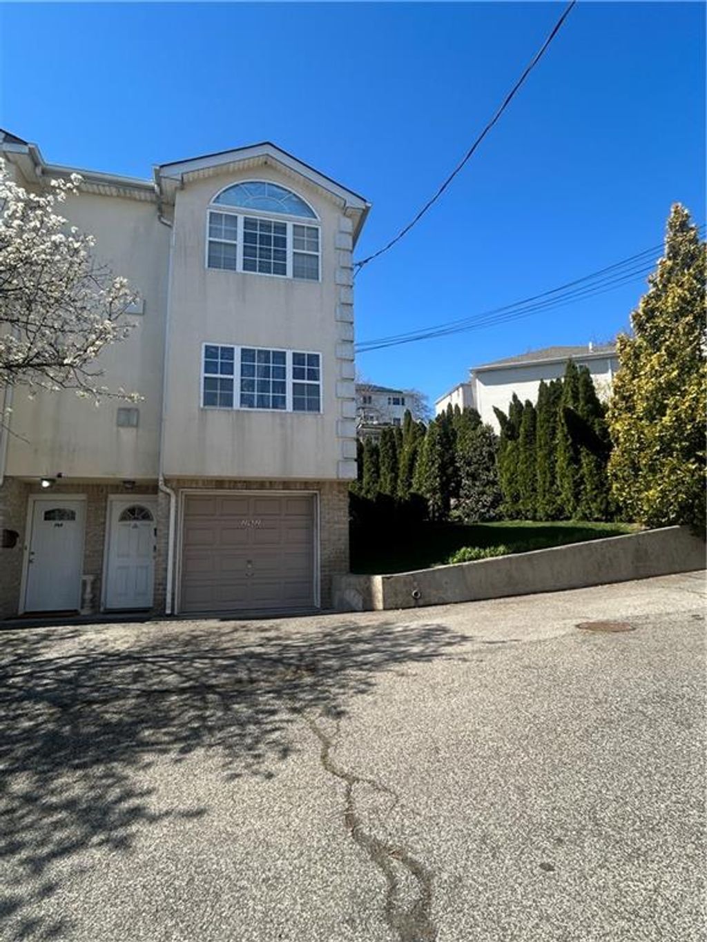 Photo of 262 Ward Avenue, Staten Island, NY 10304 (MLS # 500361)