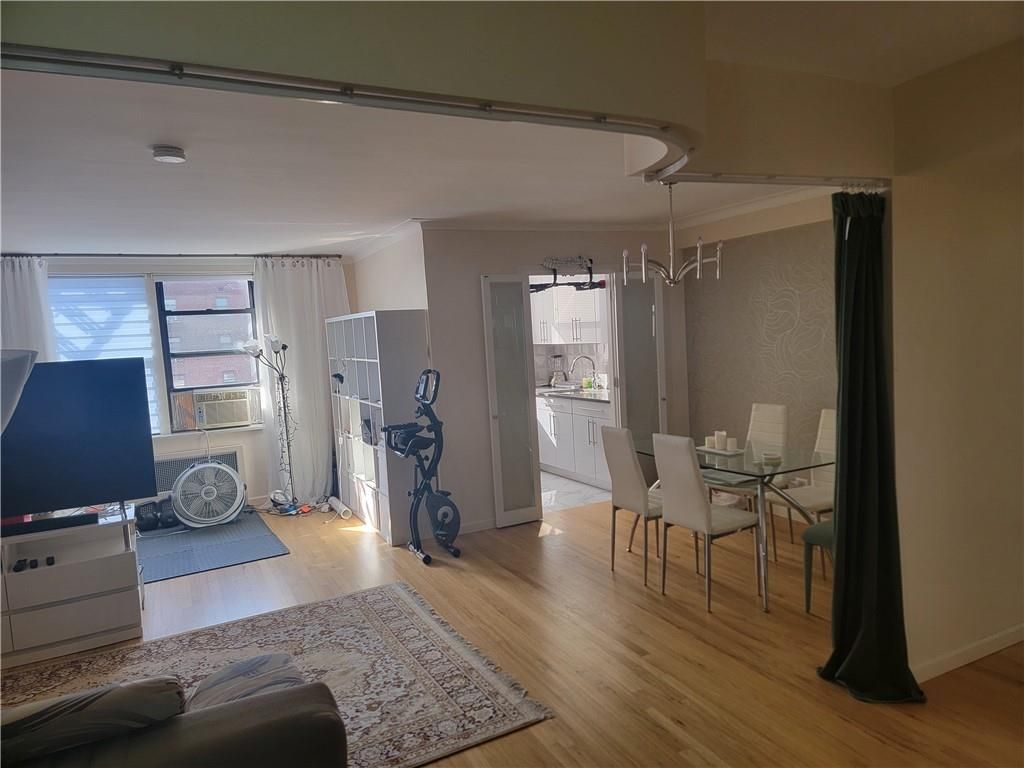 Photo of 3060 Ocean Avenue #5V, Brooklyn, NY 11235 (MLS # 496998)