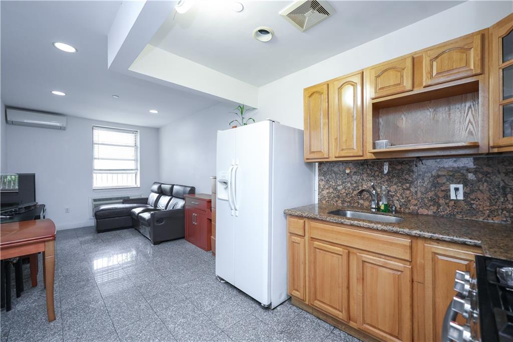 238 56th Street #2R, Brooklyn, New York image 6