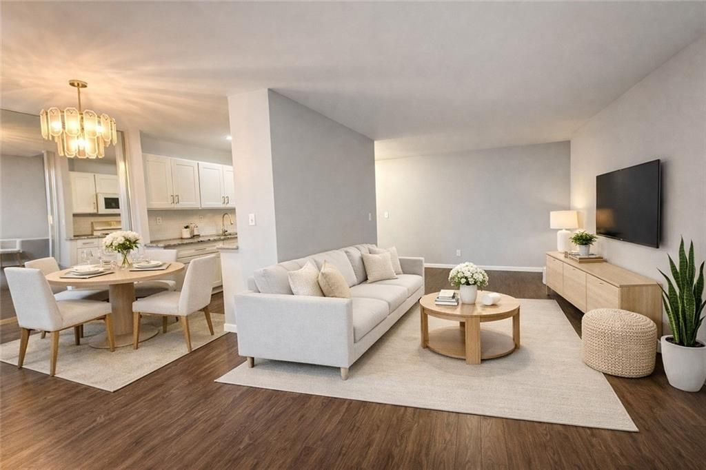 Photo of 50 Belair Road #2J, Staten Island, NY 10305 (MLS # 499336)