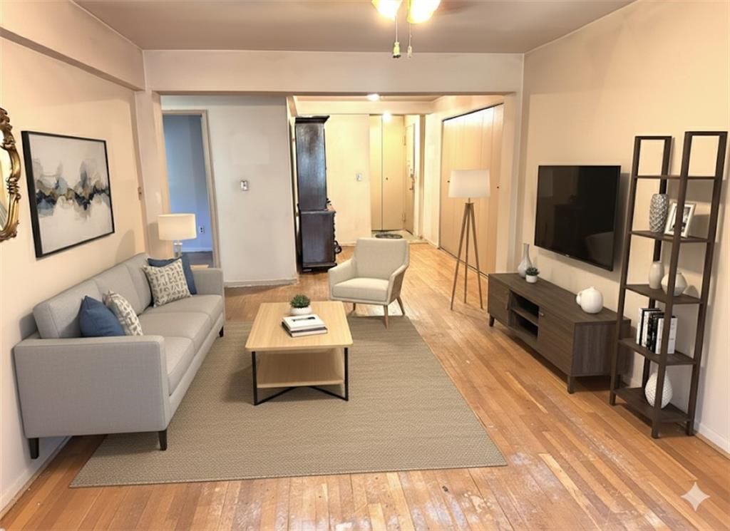 Photo of 50 Fort Place #A3J, Staten Island, NY 10301 (MLS # 496244)