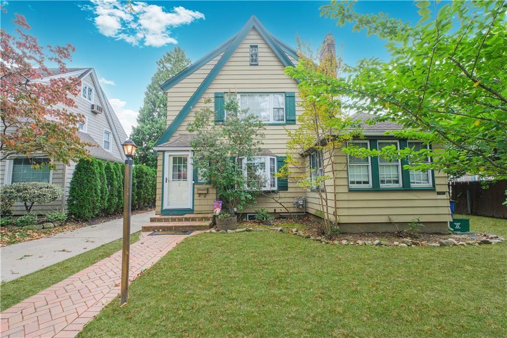Photo of 2 Michigan Road, Floral Park, NY 11001 (MLS # 496612)
