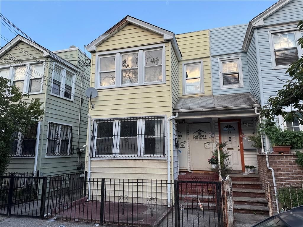 Photo of 85 Autumn Avenue, Brooklyn, NY 11208 (MLS # 495740)