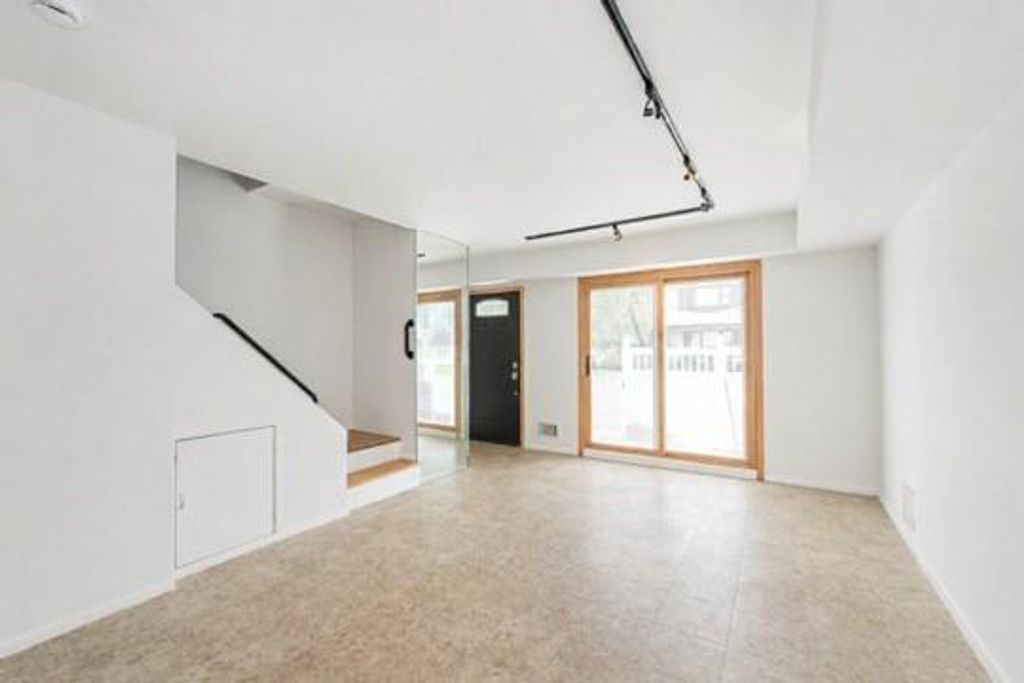 Photo of 1962 Arthur Kill Road, Staten Island, NY 10312 (MLS # 501322)